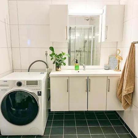 For Groups & Families - Free Parking & Near Attractions Apartmán Tromsø