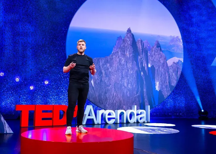 아파트 For Groups & Families - Free Parking & Near Attractions 트롬쇠