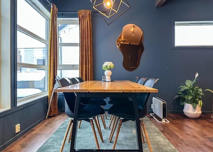 For Groups & Families - Free Parking & Near Attractions * Tromsø